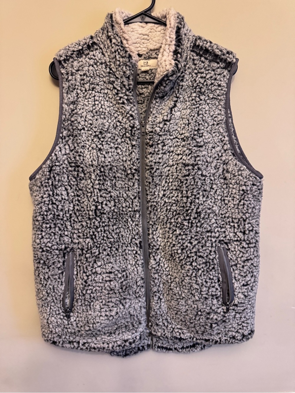 Plush Sherpa Vest - Gray